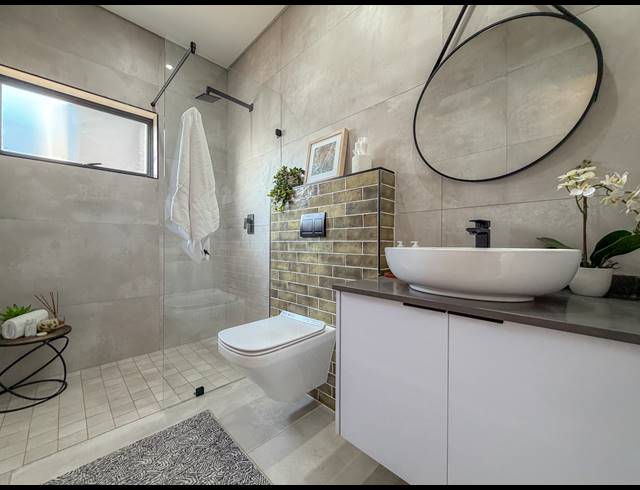 4 BEDROOM FREEHOLD FOR SALE IN FOUNTAINBROOK ESTATE